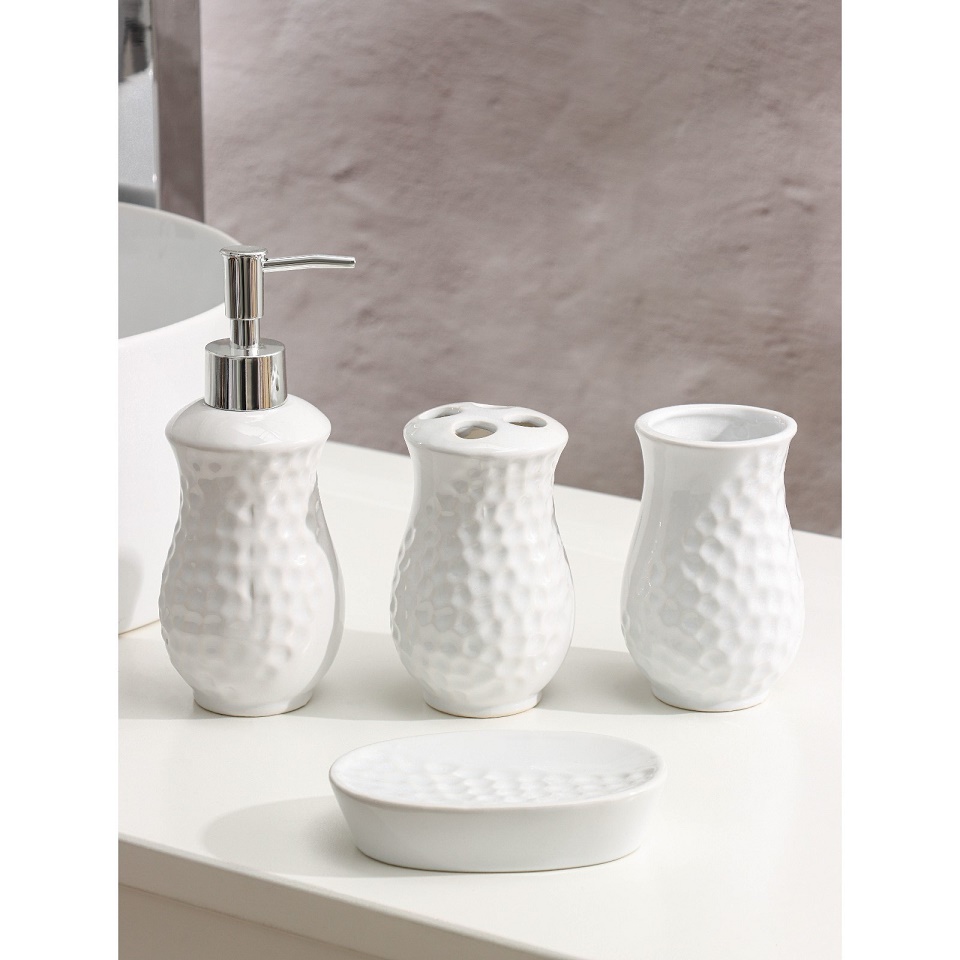  Фото №1 - Набор для ванной 4 предмета (дозатор, мыльница, 2 стакана), цвет белый . Артикул: 3025951