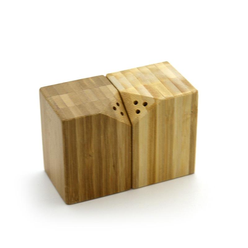  Фото №1 - Набор для специй (солонка+перечница) бамбук, на магнитах. Артикул: КТ-СЦ-06